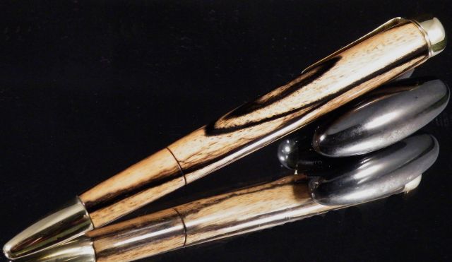 Calypso in Black and White Ebony