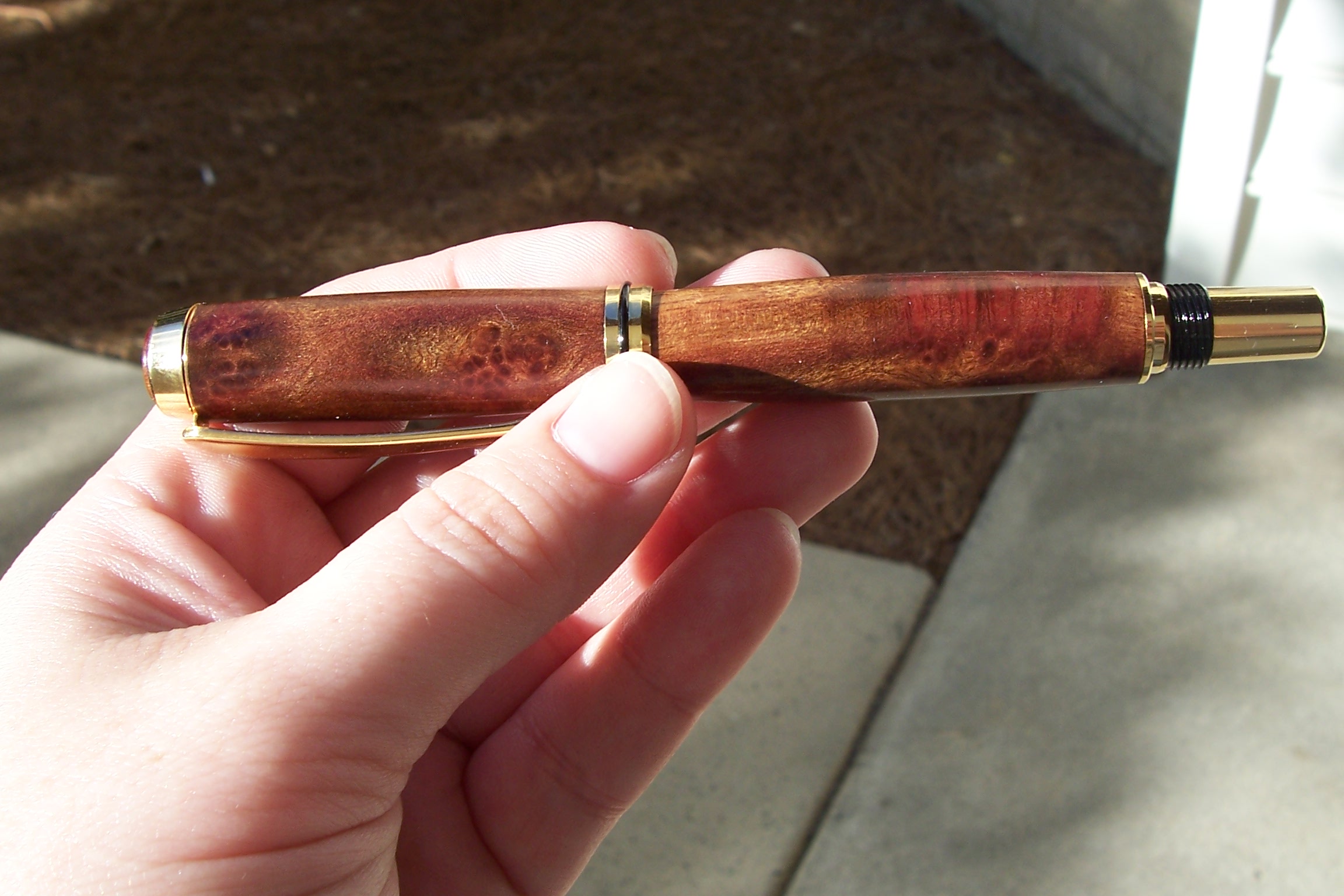 Camphor Burl Navigator