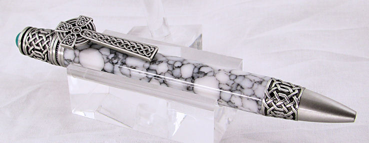 Celtic Twist w/ White Web and Cross Clip-med