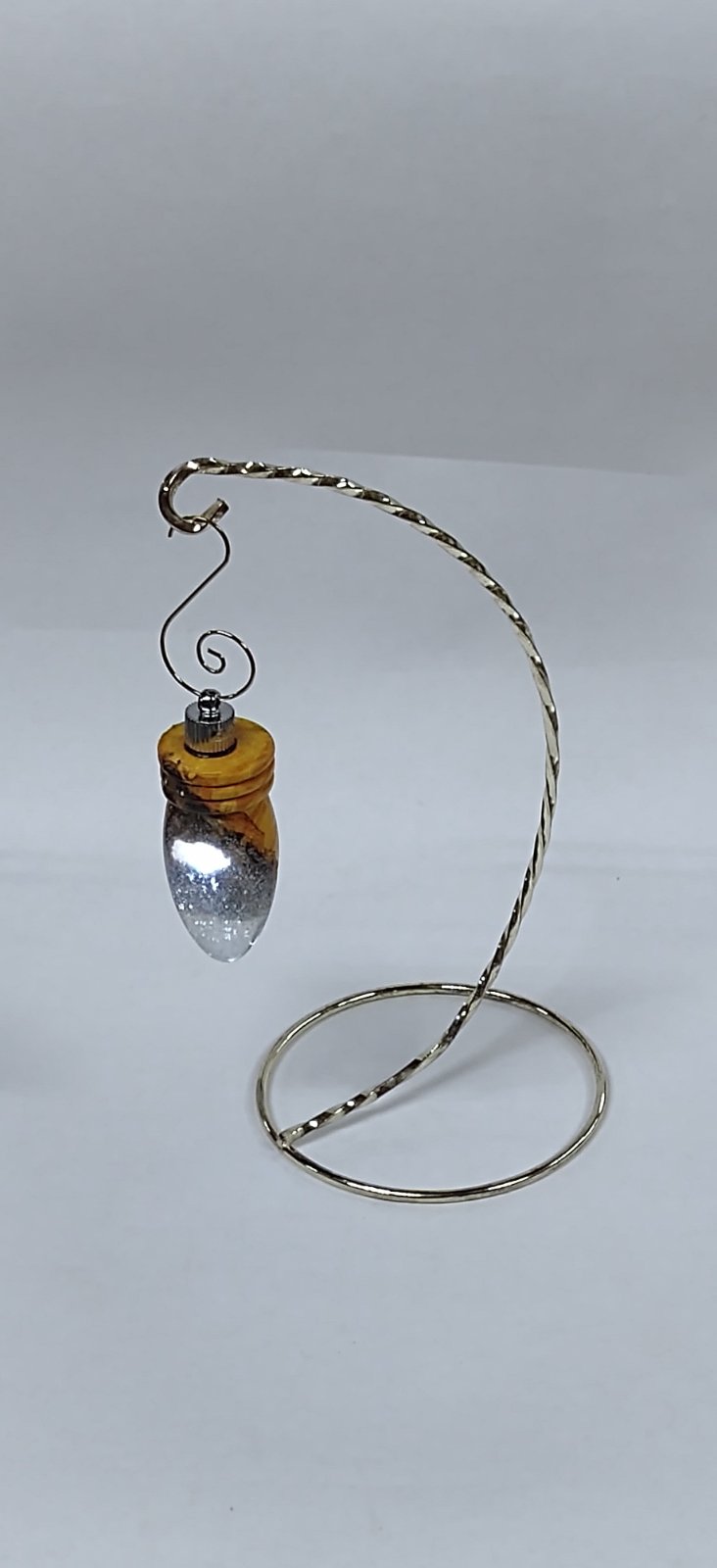 Christmas Light Bulb Ornament.jpg