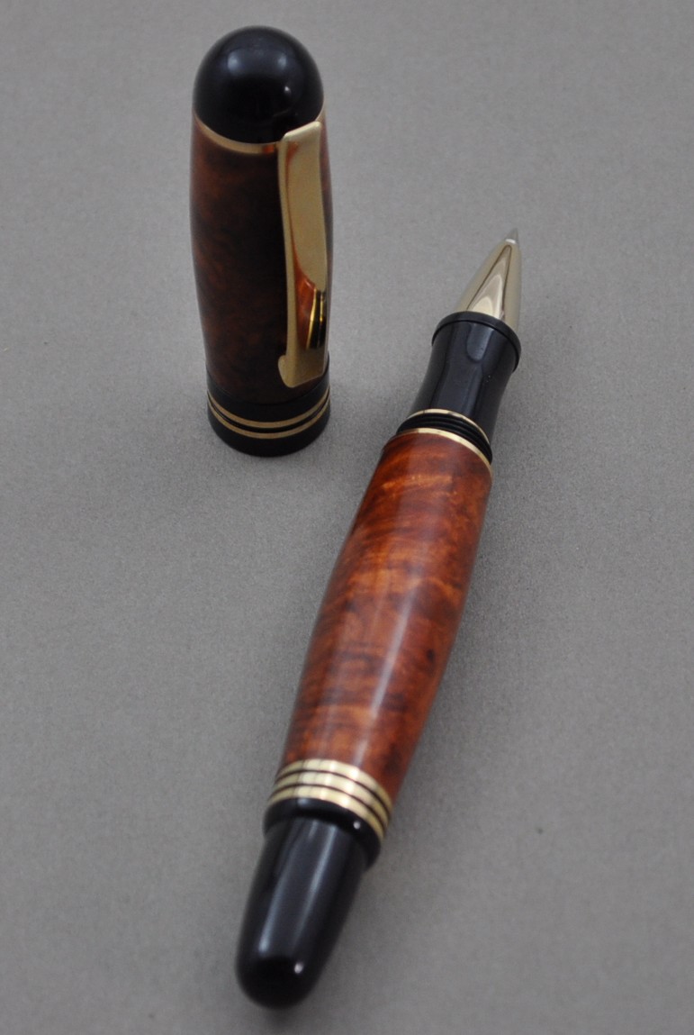 Churchill Gold Rollerball - Amboyna Burl