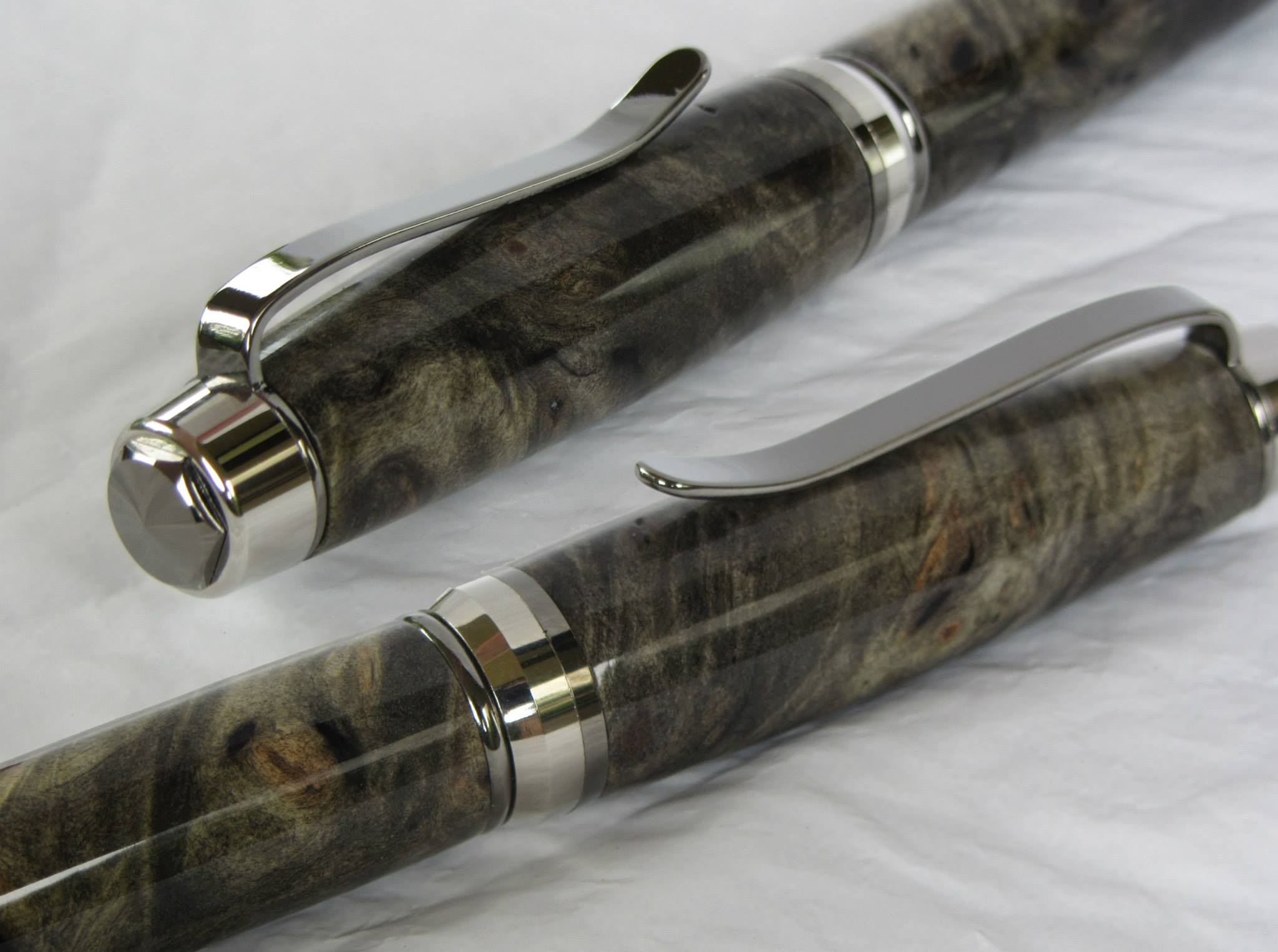 Cigar in buckeye burl