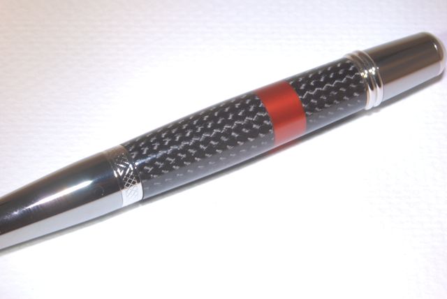 Close up on White of Carbon Fiber/Metallic Segment