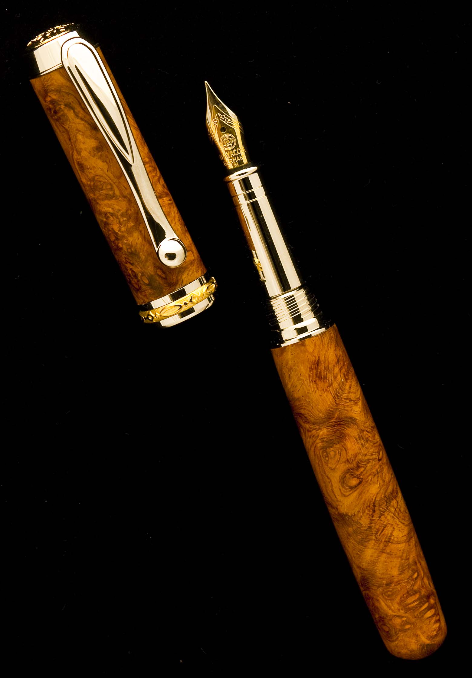 Closed end Amboyna Burl on a Jr. Statesman.