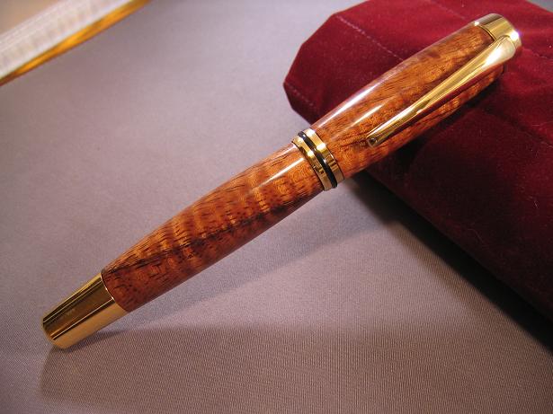 Curly Koa Gentleman fountain pen