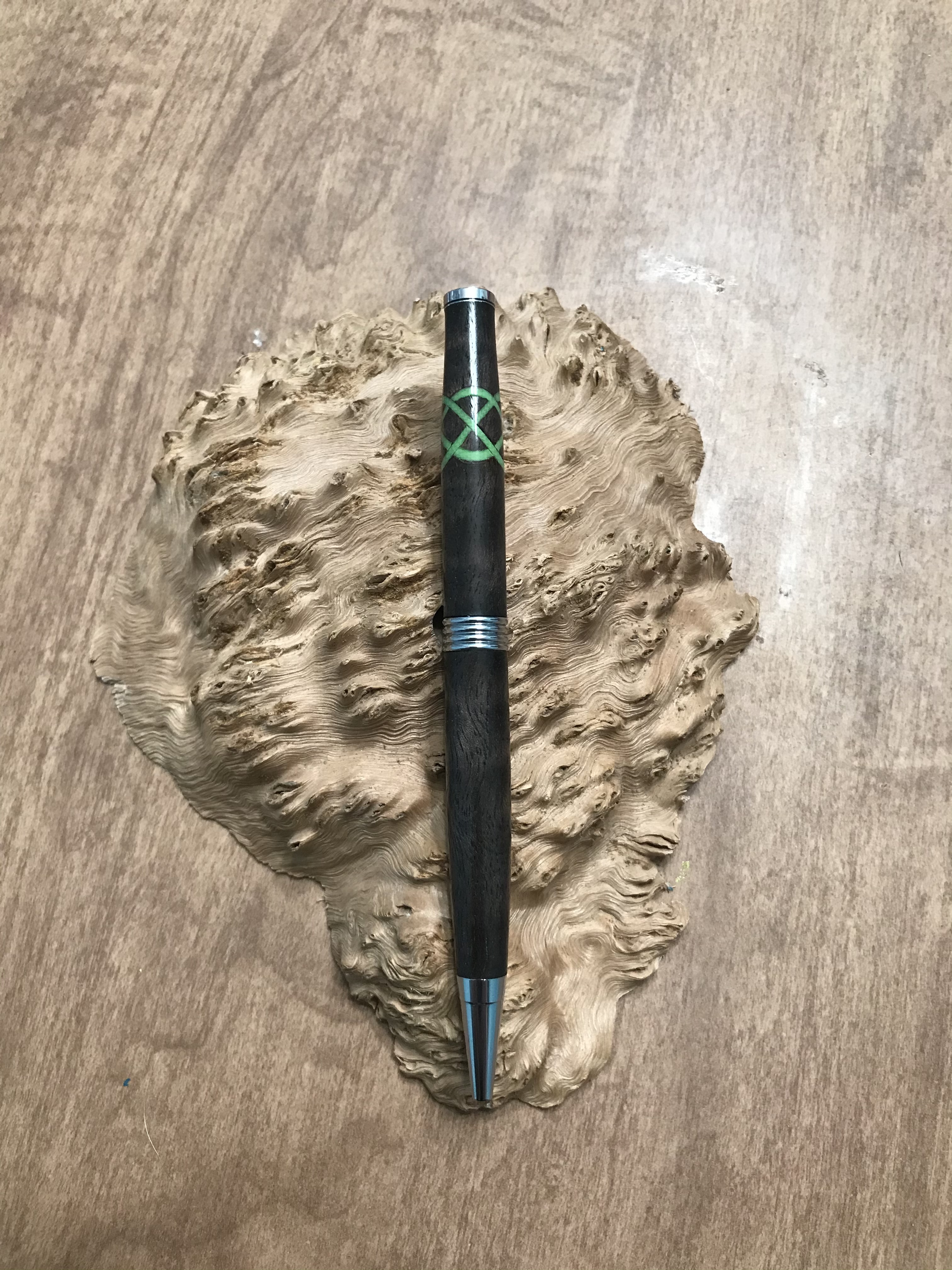 Curly Walnut w/ Neon Green G10 “Celtic Knot”on a Chrome Trimline Twist Pen