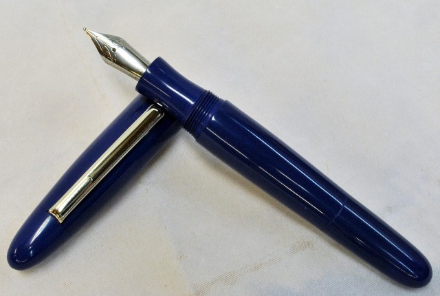 Custom Blue Ebonite Bulb Filler