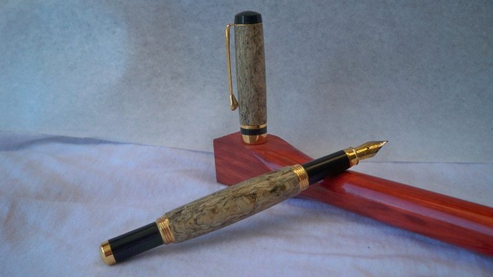 Dakota burl Fountain pen