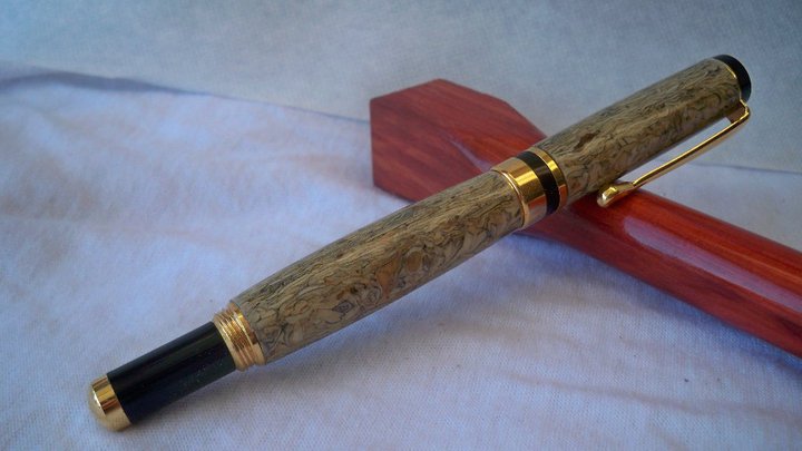 Dakota burl Fountain pen