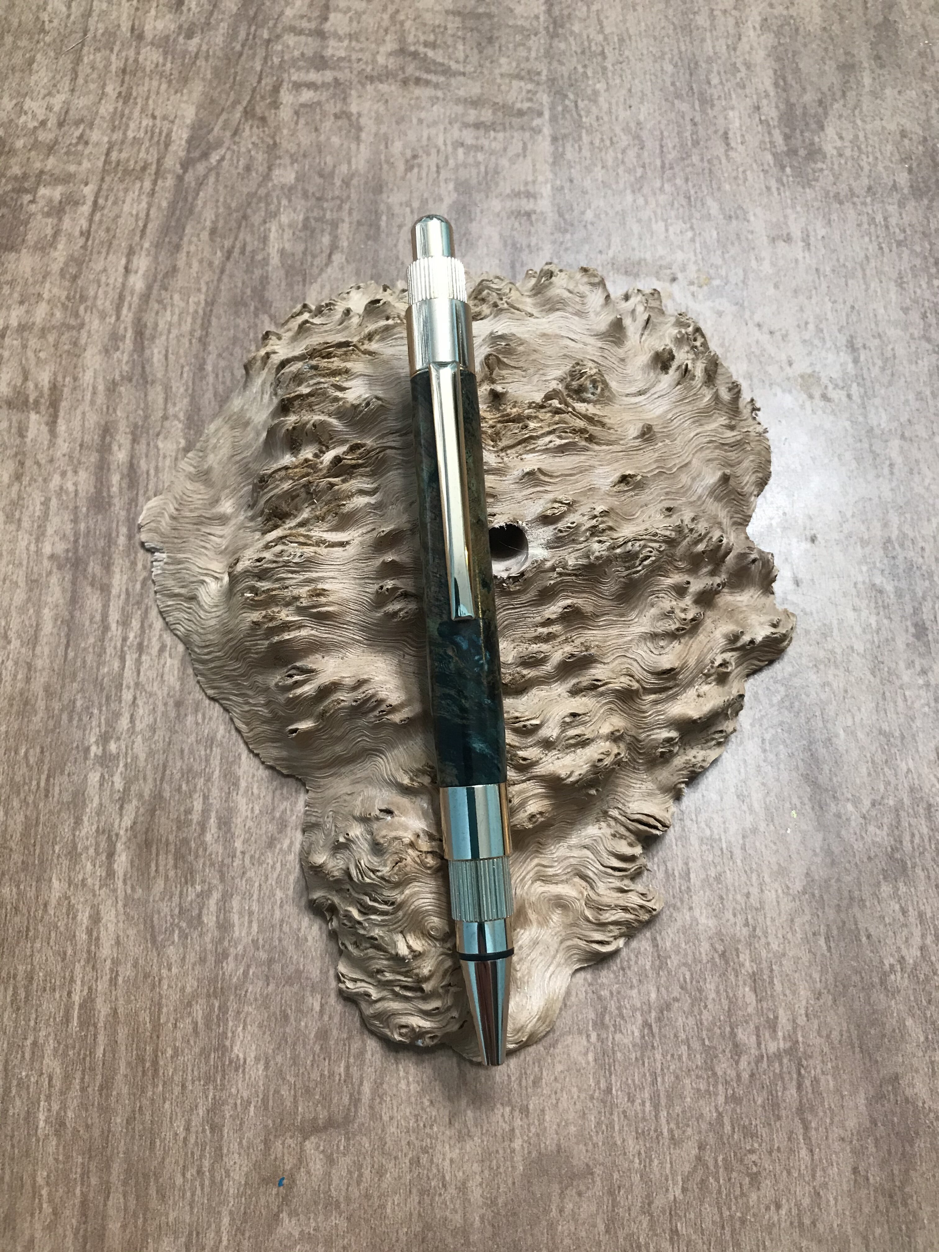 Double Dyed Spalted Maple Burl on a Stratus 24K Gold Click Pen