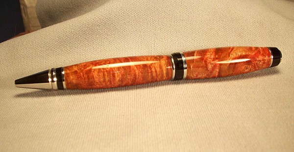 Dyed Big Leaf Maple Platinum cigar