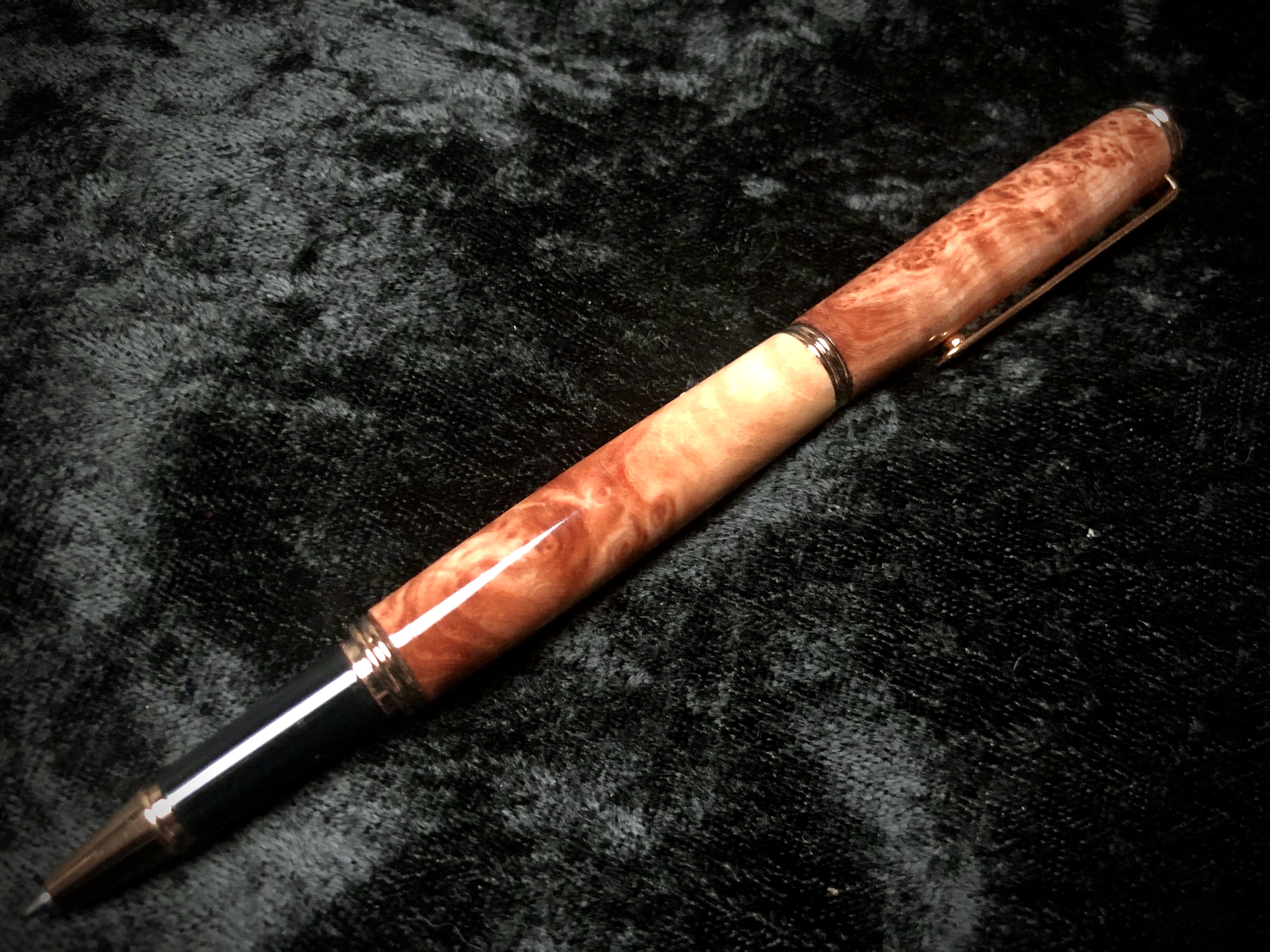 Figured Redwood Lace burl on 24kt Traditional Rollerball kit