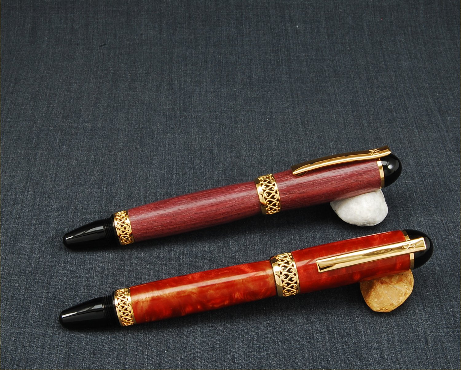 Final pens of 2011 (playing catch-up on showing off)