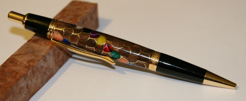 fish scale pen