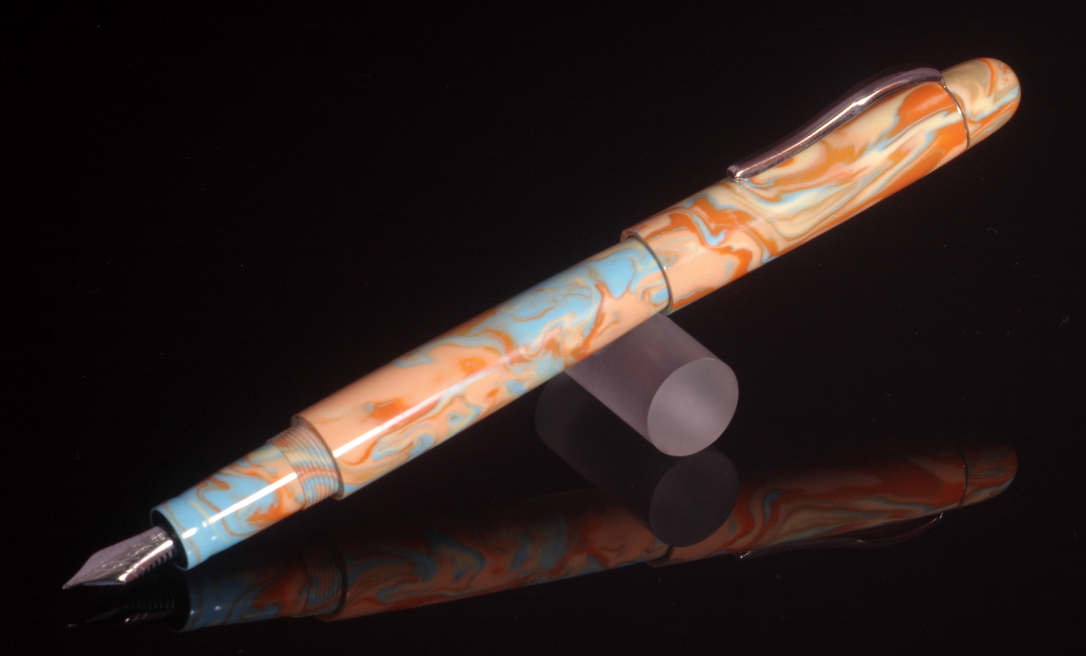 Fosfor Pens - Polyester Resin Fountain Pen