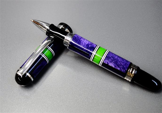 G. Willikers Purple-Green Segmented