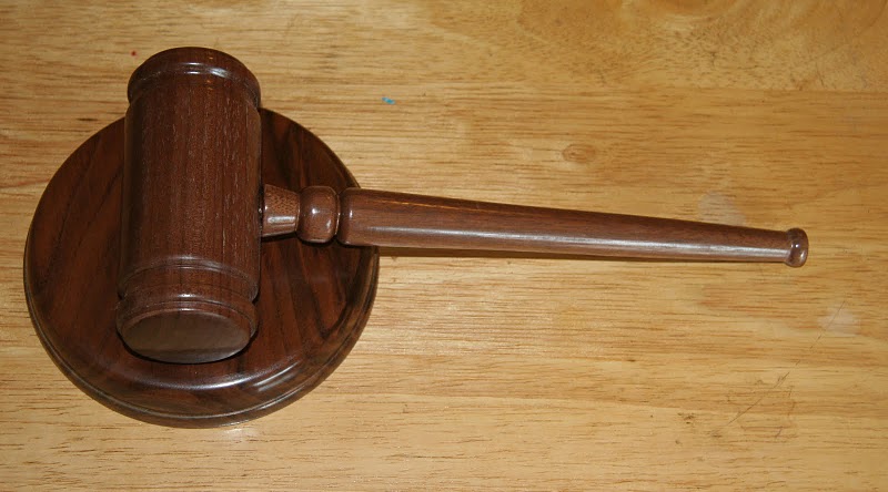 Gavel with striker