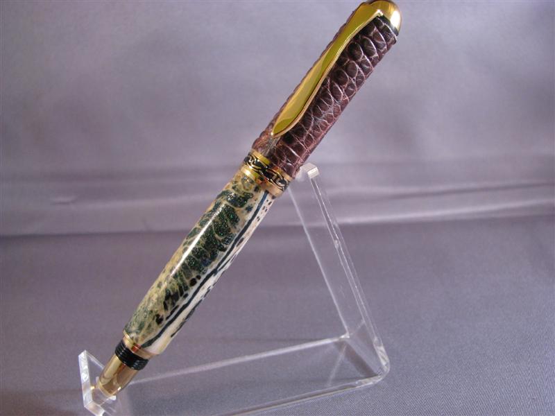 Glitter fill gator pen