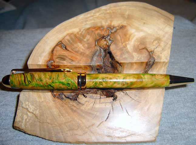 Gold/green BEB Designer