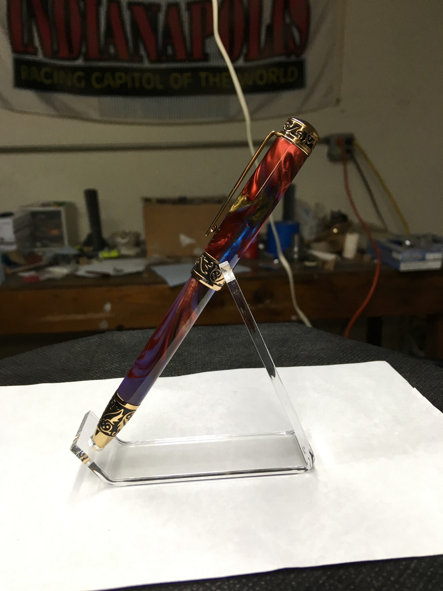 Gold Sculpted Pen