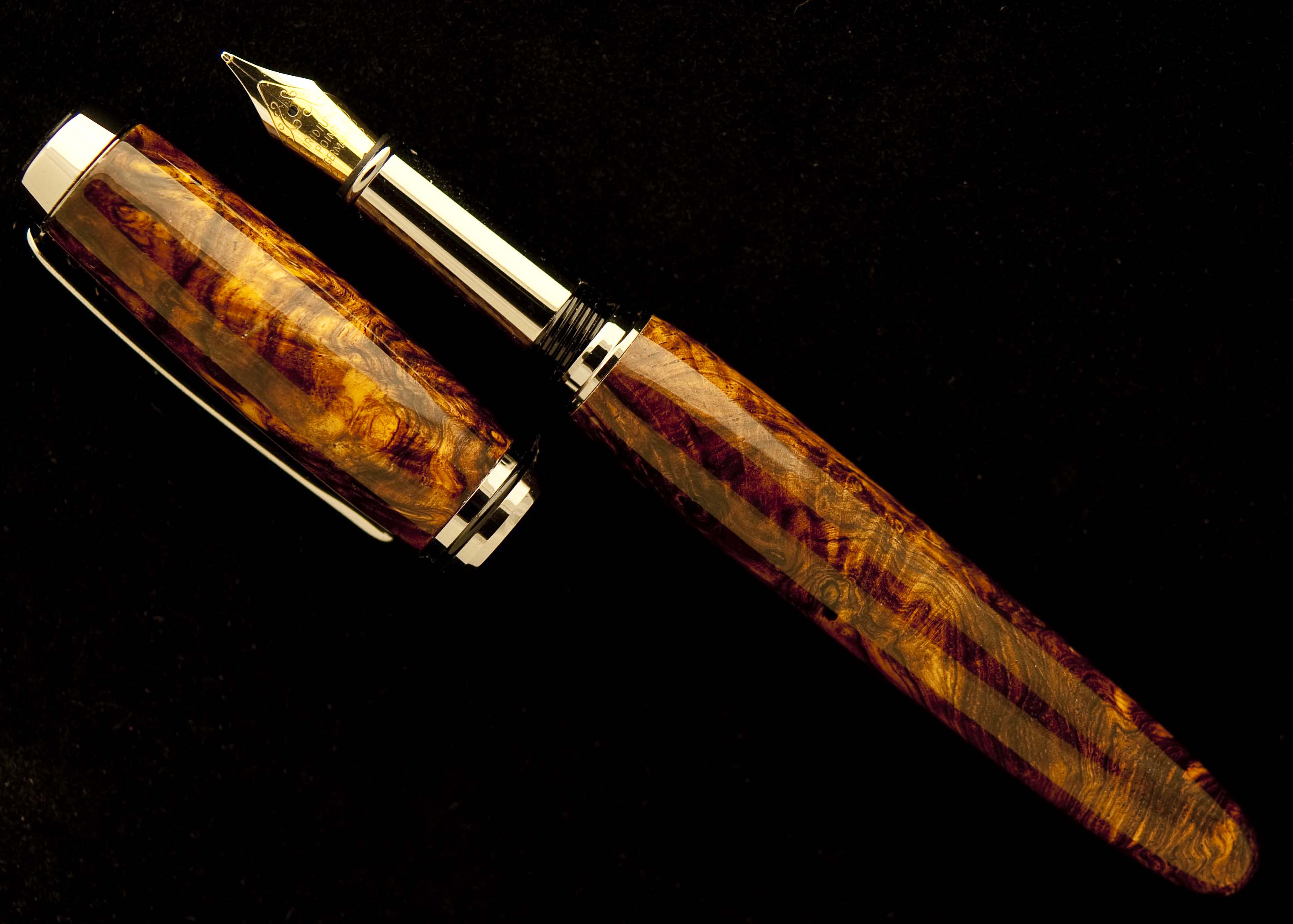 Honduran Rosewood Burl Closed End Navigator