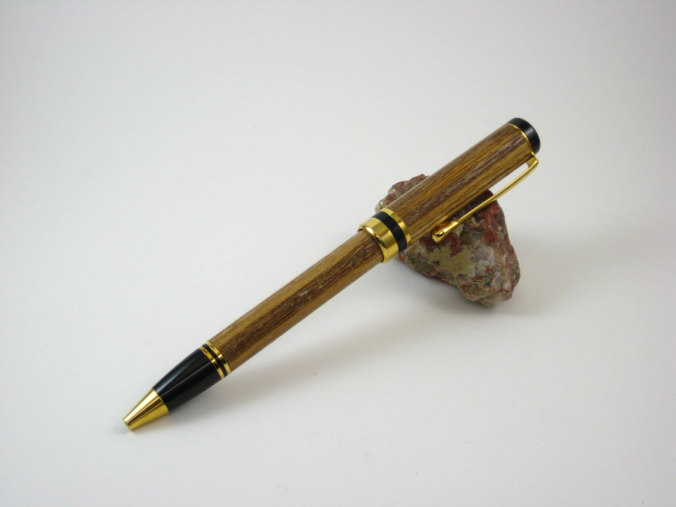 IAP COLLECTION PEN #32