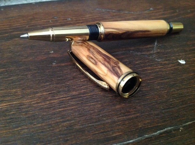 Jr Gent w/ Bethlehem olive wood (2)