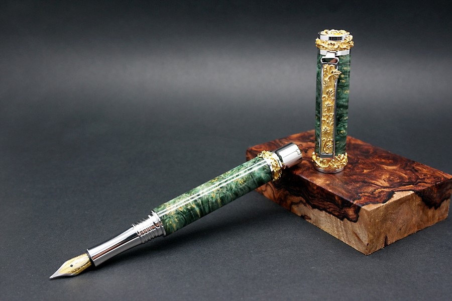 Jr. Great Palace Vine Fountain pen