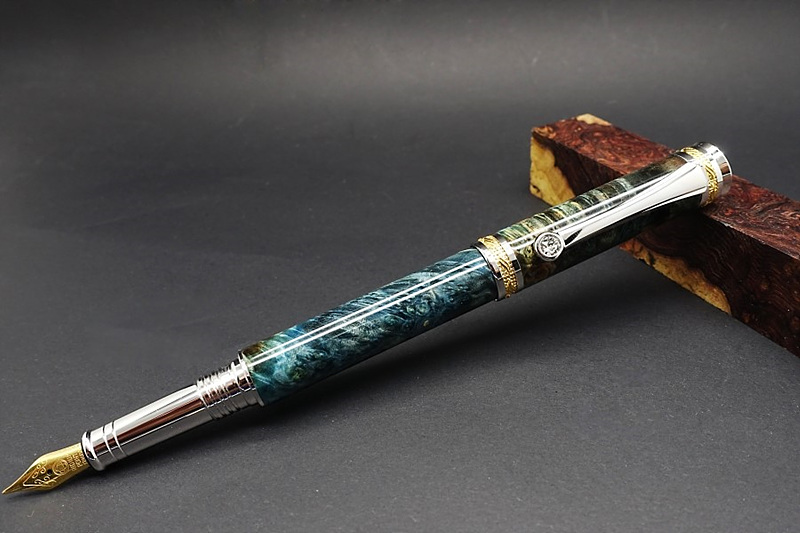 Jr. Major fountain pen