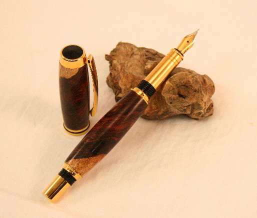 Junior Gentleman Fountain Pen in Rosewood Burl