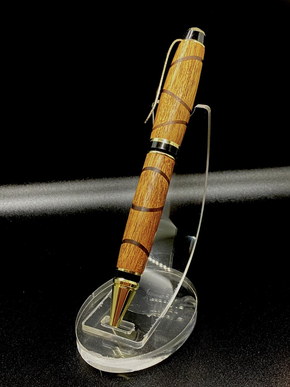 Mahogany_Walnut_Segemented_Pen.jpg