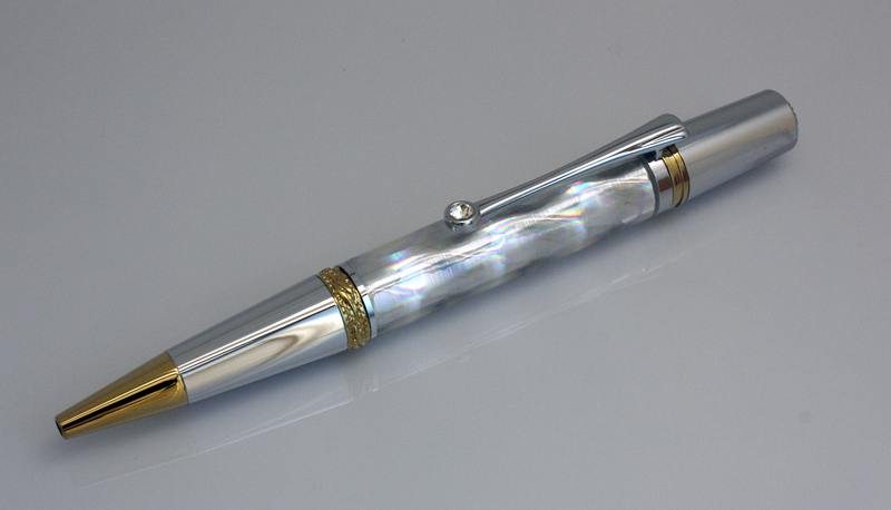 Majestic Squire Wavy Metalica Metal Works Pen