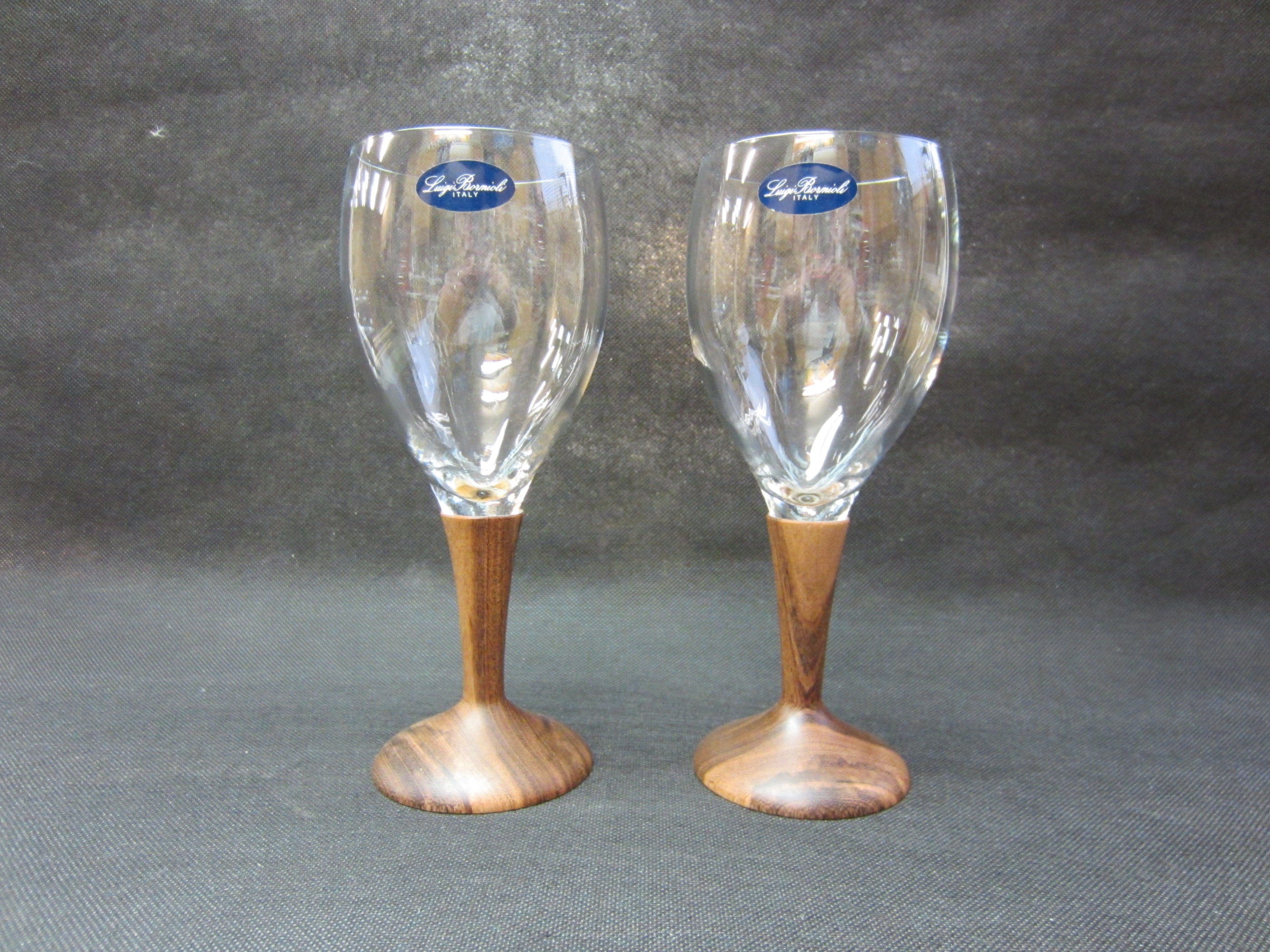 Mora Stemmed wine glasses 2