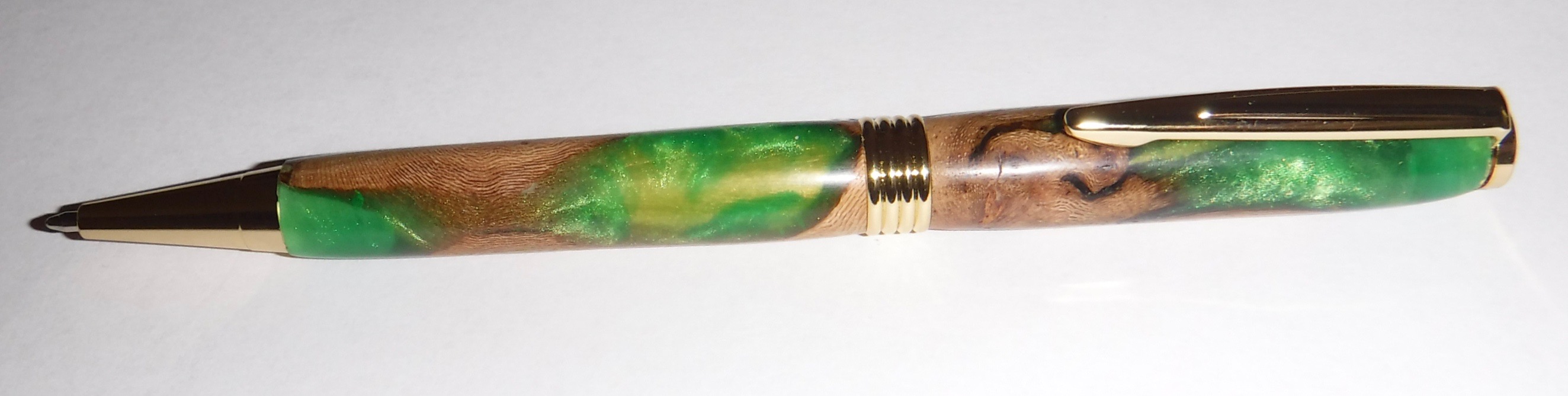 New to pen turning...