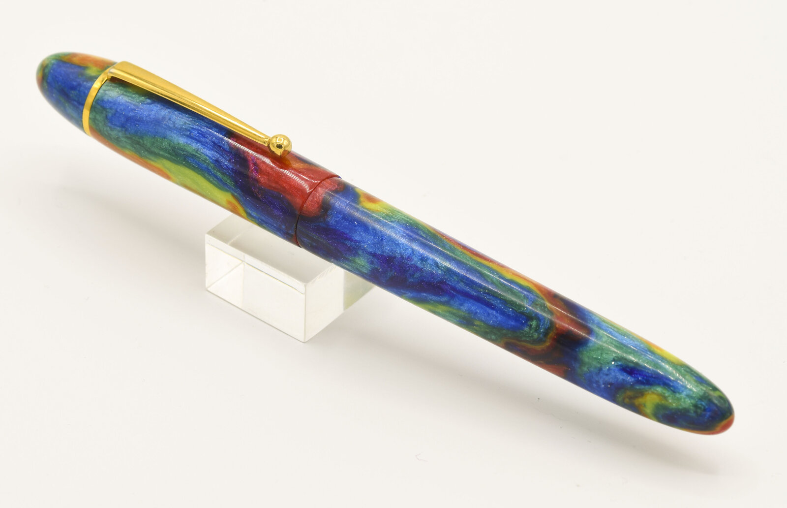 Oilslick Diamondcast Custom Fountain Pen_1_2.JPG