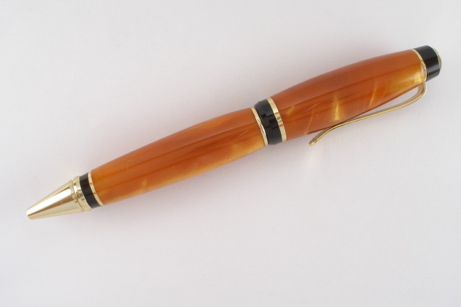 Orange PR on gold Cigar.