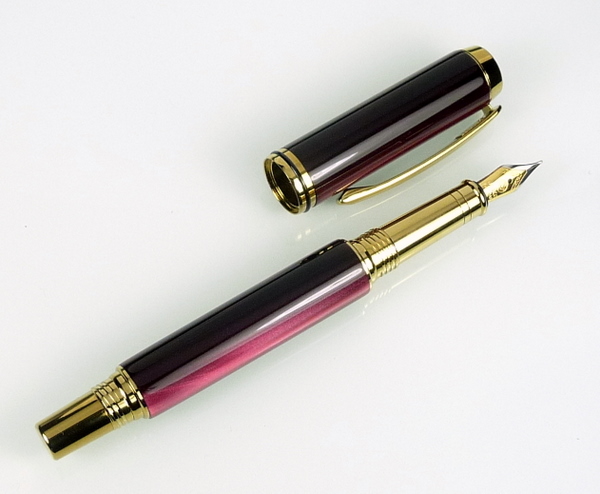 Pen 100 Jr. Gent II FP in Gold TI and Madreperlato Burgundy