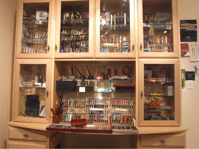 Pen cabinet