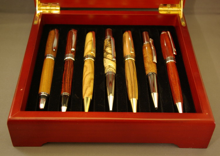 Pen exhibit | The International Association of Penturners
