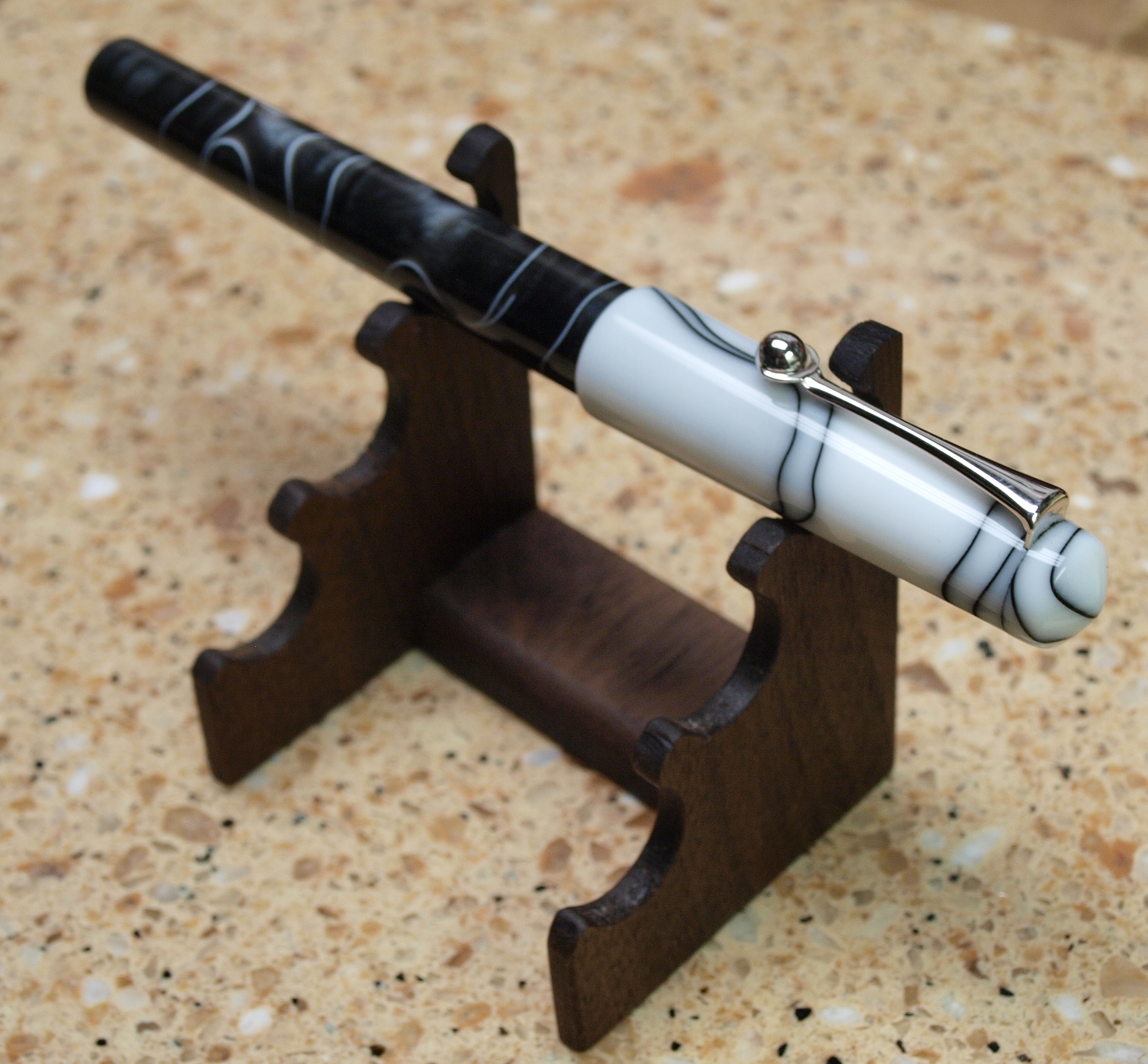 pen stand