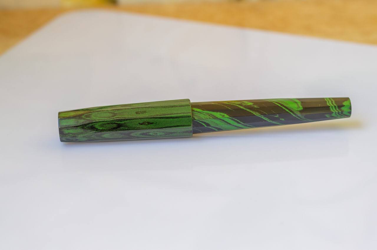 PenTeo Samurai Faceted Mottled Green1.jpg