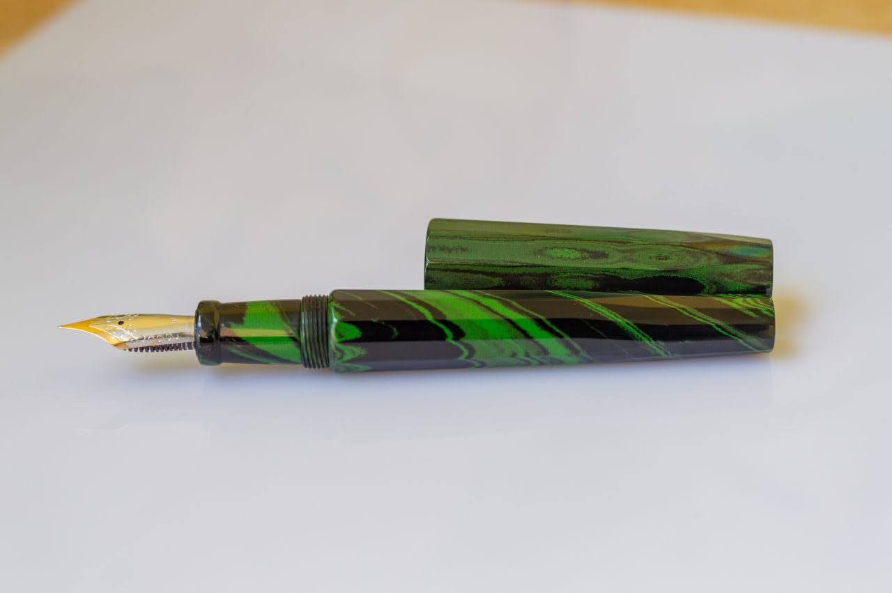 PenTeo Samurai Faceted Mottled Green3.jpg