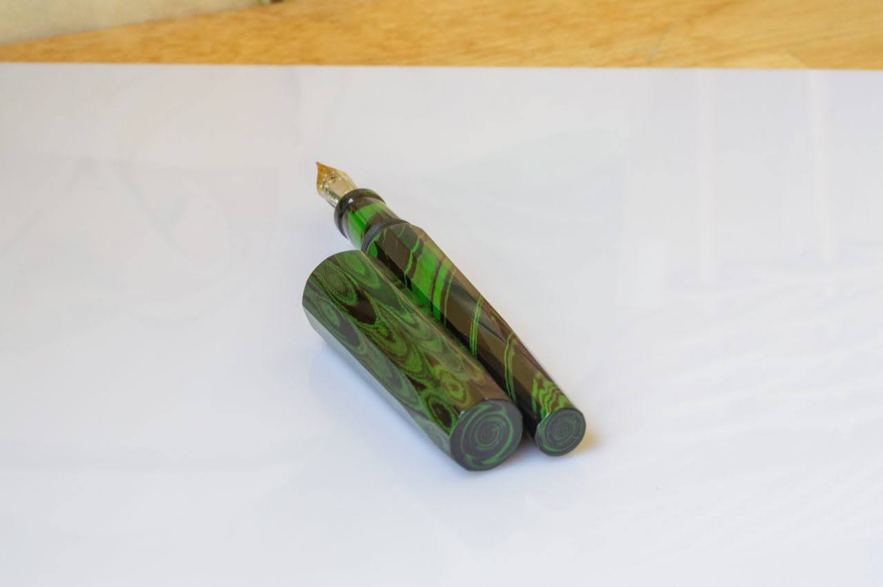 PenTeo Samurai Faceted Mottled Green5.jpg