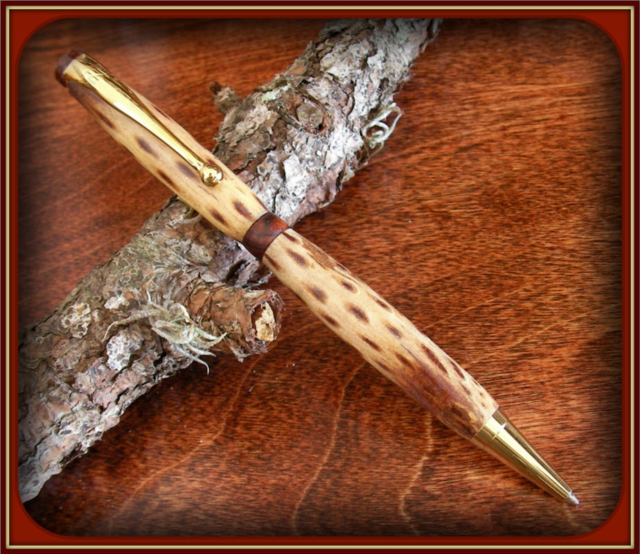 Pine Cone Comfort Pen