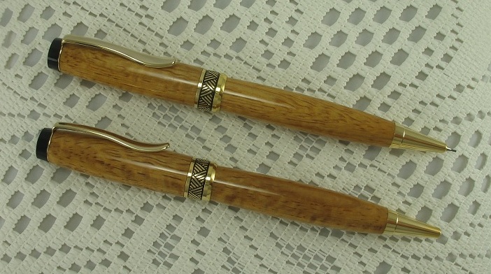 PNG Rosewood Perfect Fit Pen and Pencil