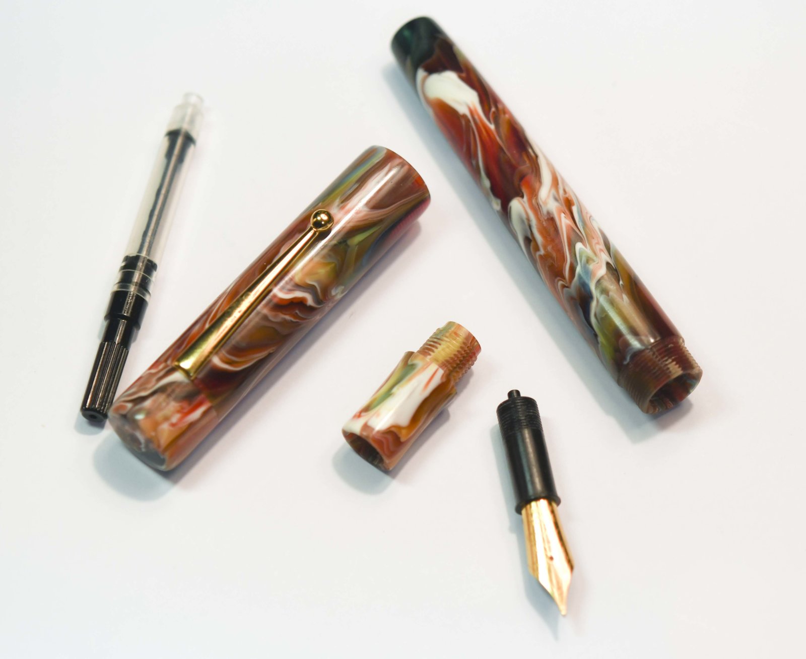 Primary Manipulation Custom Fountain Pen_3.JPG