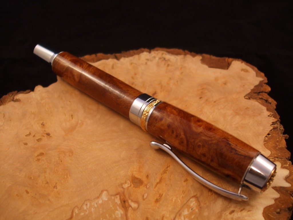 Pristina in Elm Burr