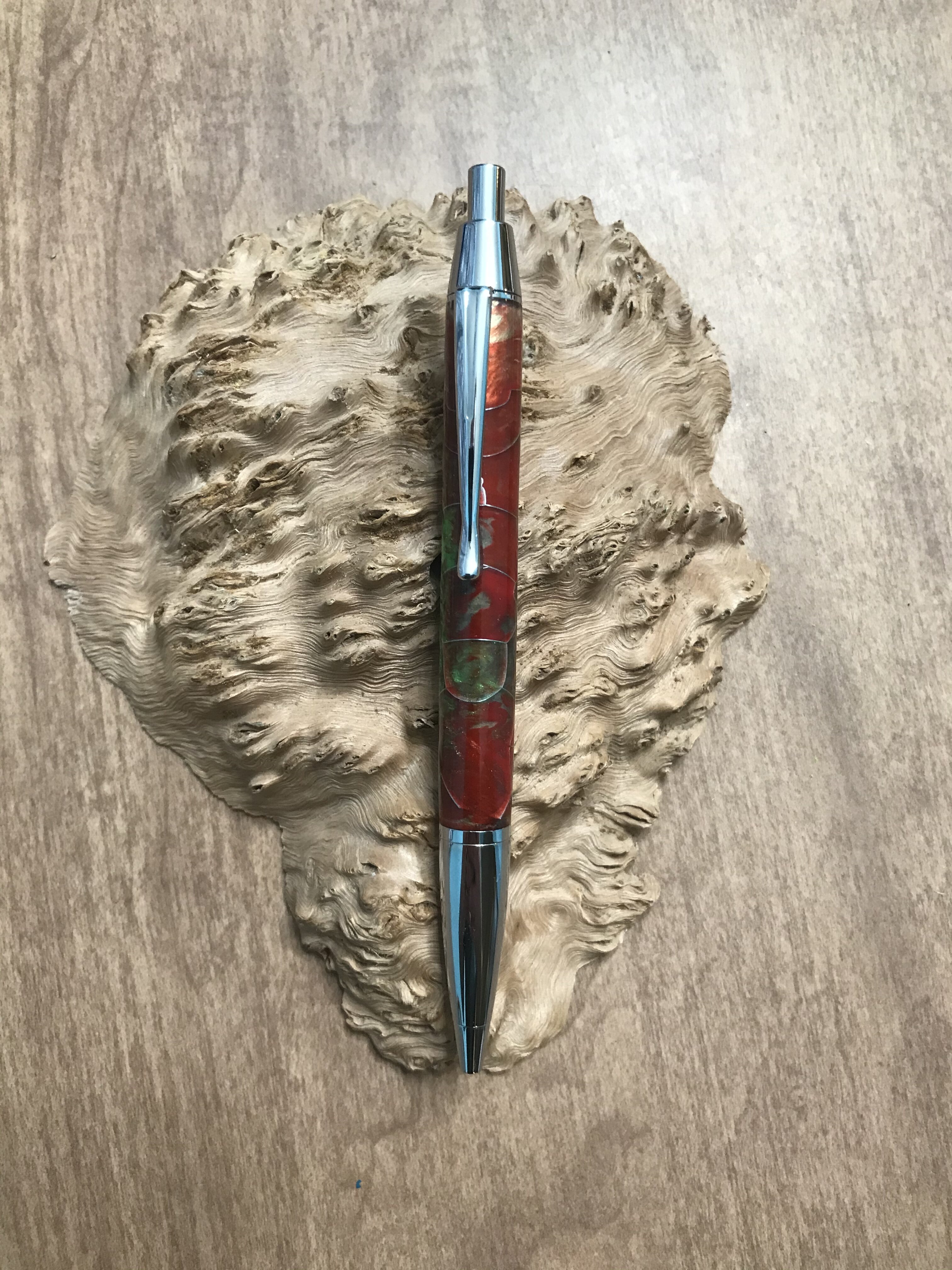 Red/Green Resin and Honeycomb on a Chrome Devin Click Pen