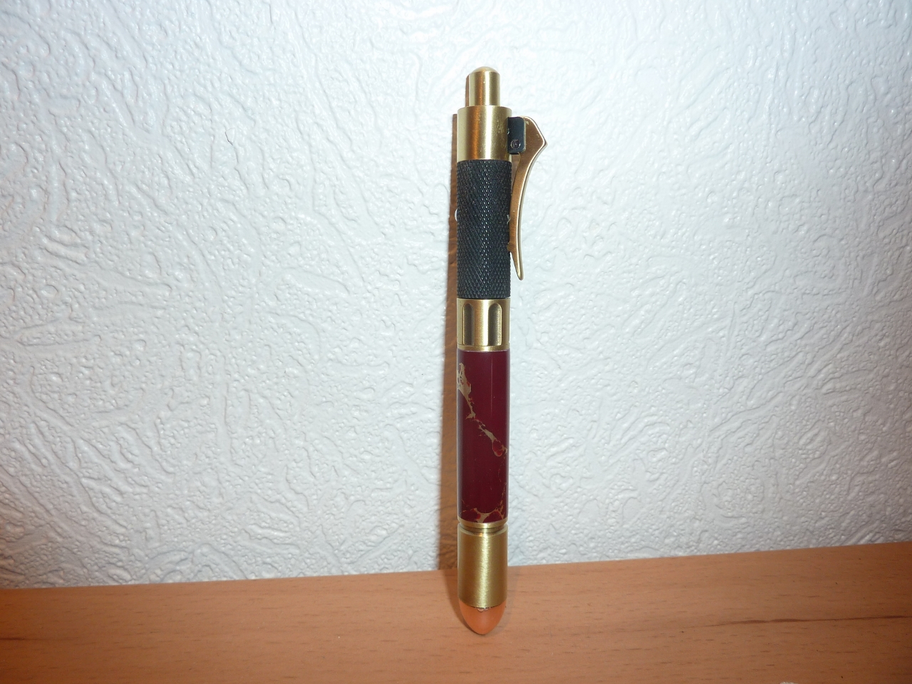 Revolver Pen