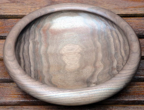 Rolled Edge Wallnut Bowl